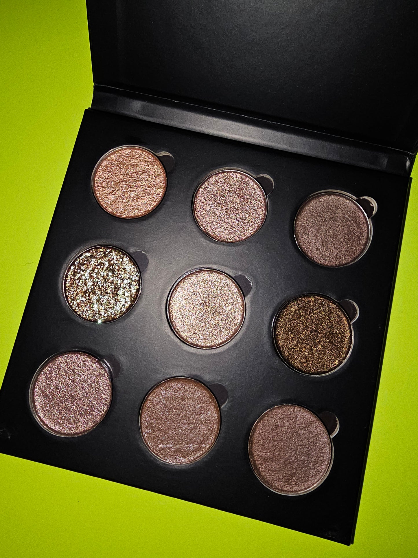 Walk in the woods eyeshadow palette