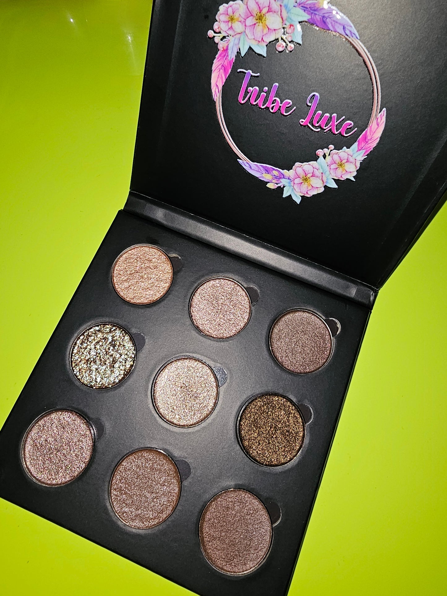 Walk in the woods eyeshadow palette