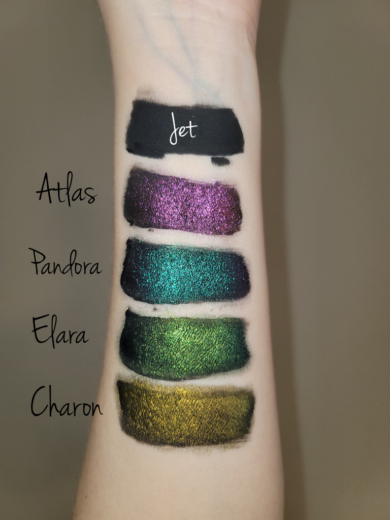 Multichrome eyeshadow singles